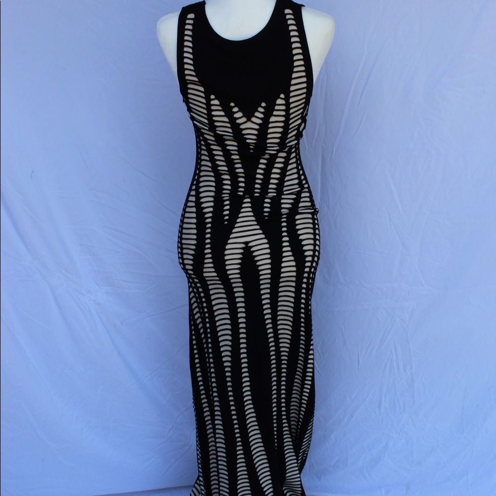 Dress - Picture 2 of 2